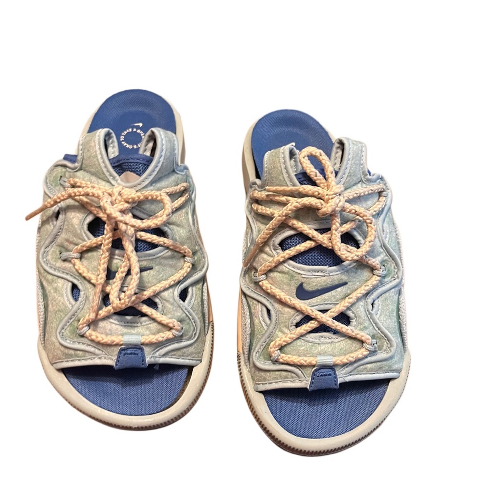 Nike Offline 2.0 slip-on mules in the 'Ocean Cube' colorway